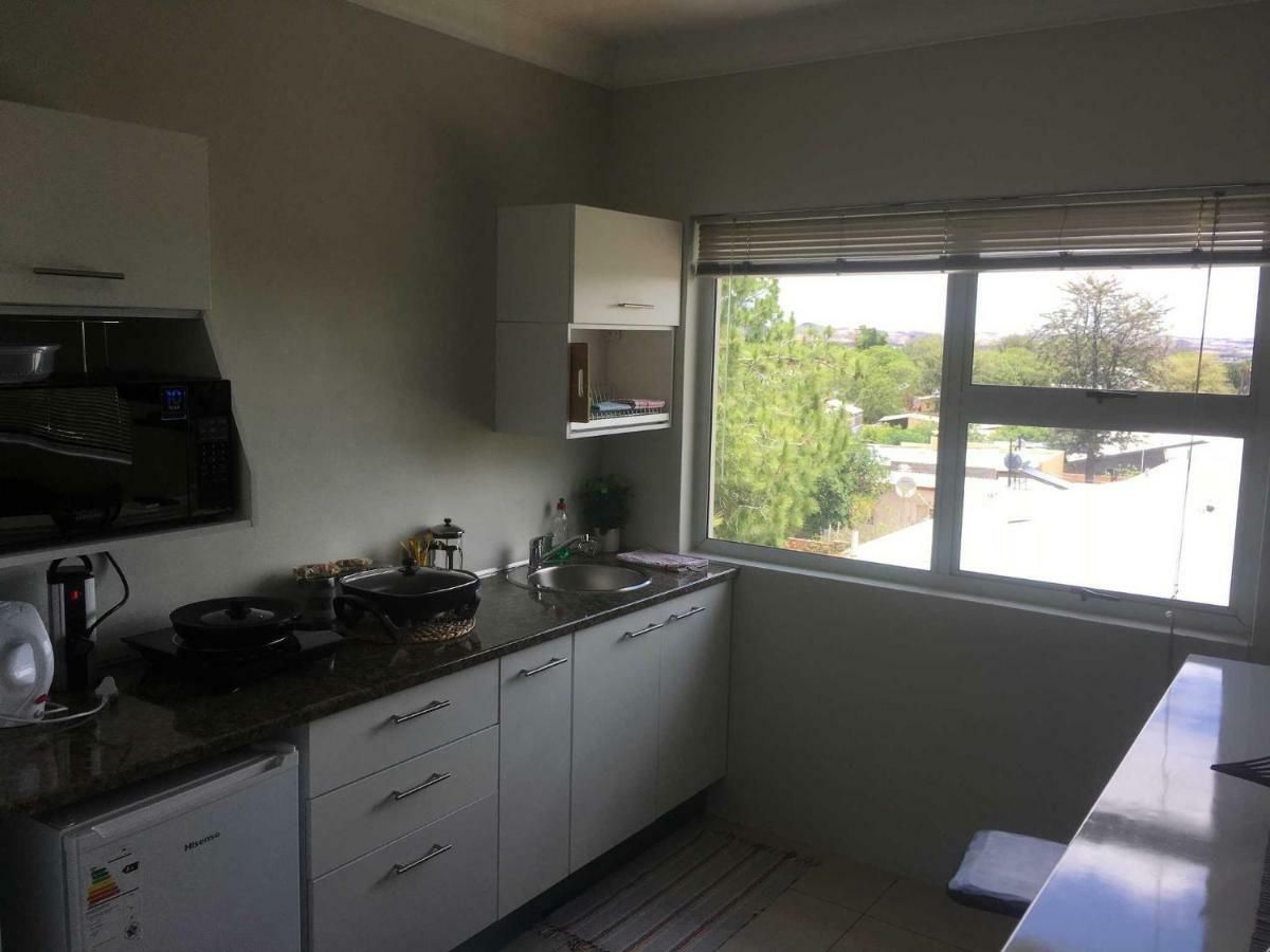 Hotel Suiderhof Self-Catering Windhoek Exterior foto